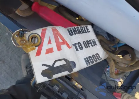 2019 Toyota Rav4 Le z USA, uszkodzony, nr VIN JTMG1RFV2KD507657